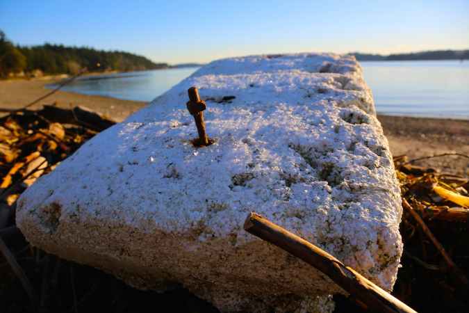 But wait, this other one is just 300 yards down the beach. © Liesl Clark